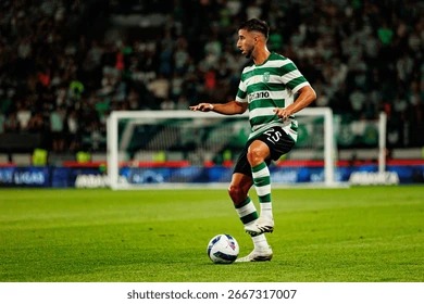 内马尔回应夜店传闻，坦言膝伤恢复艰难获心理援助