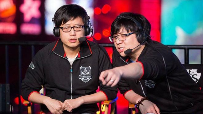 在吃炸鸡 在吃炸鸡