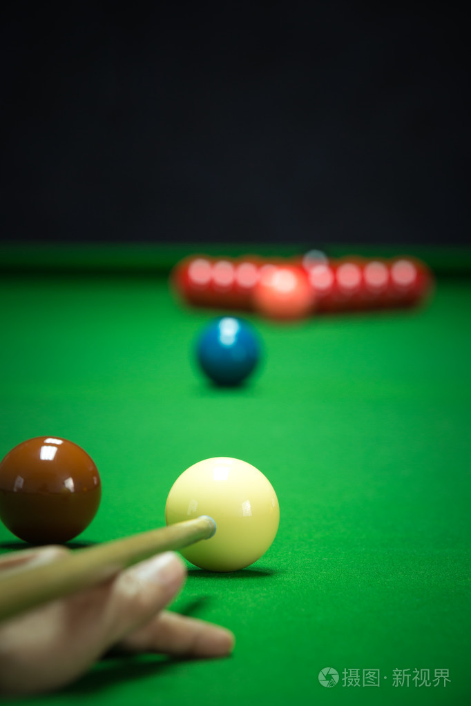 德作为一家 德作为一家